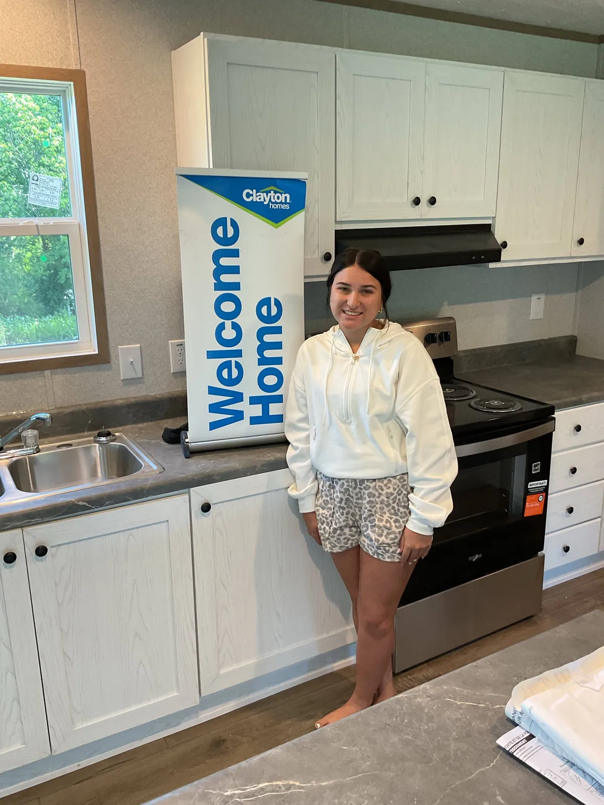 KINZLEY S. welcome home image