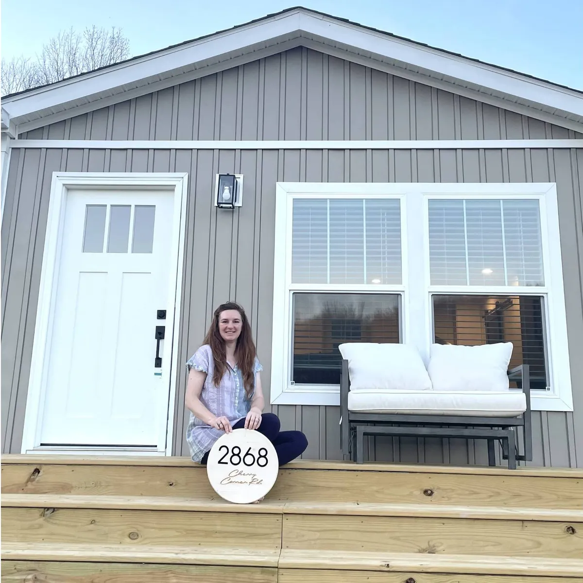 LYNNZI B. welcome home image
