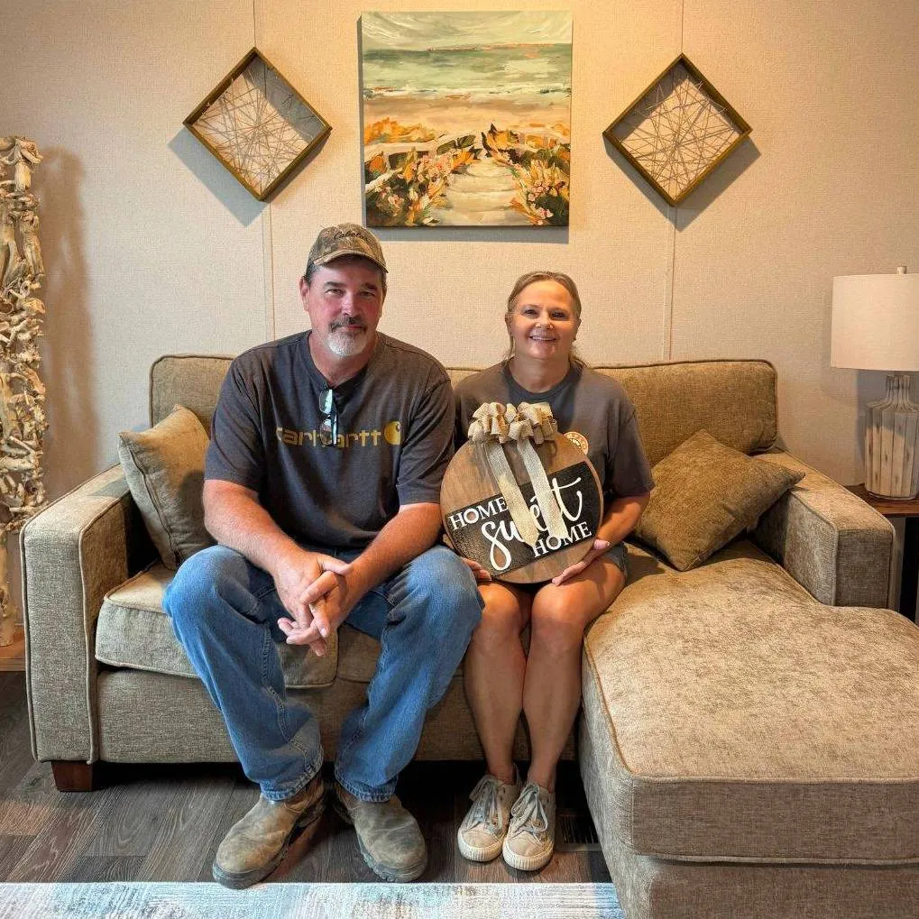 VICKY Y. welcome home image