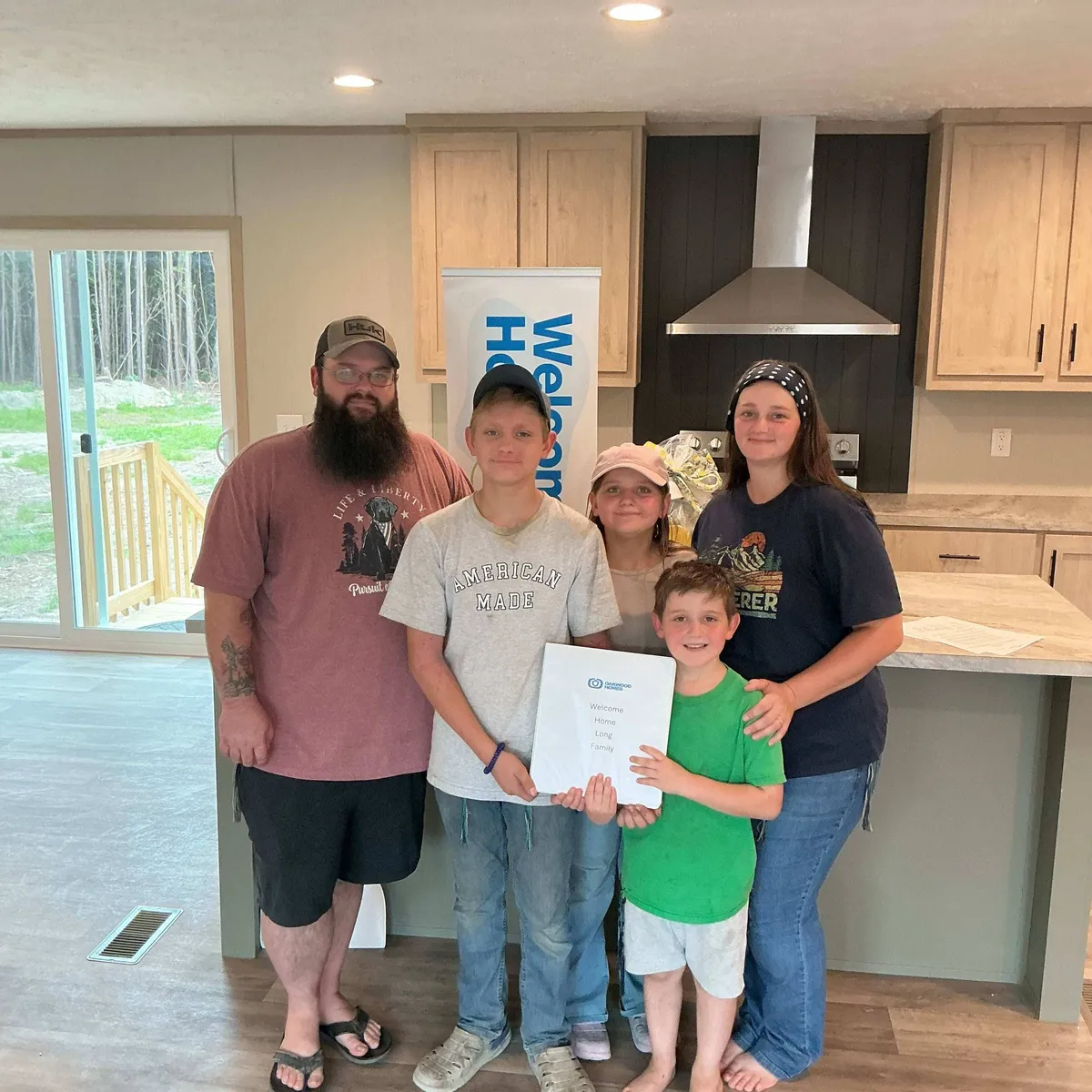 CHRISTOPHER L. welcome home image