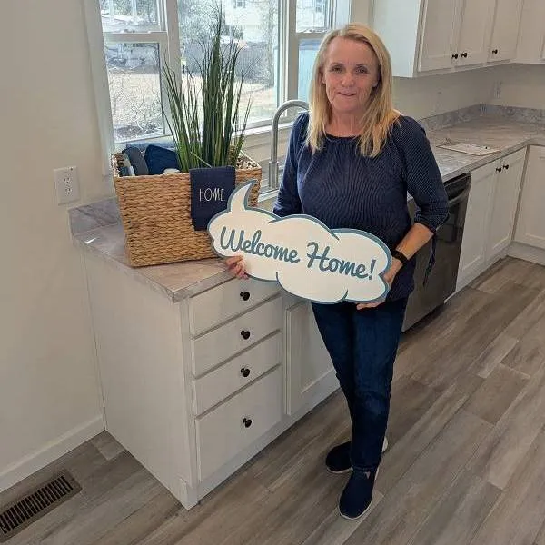 SHELBY E. welcome home image