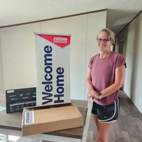 MINDI F. welcome home image