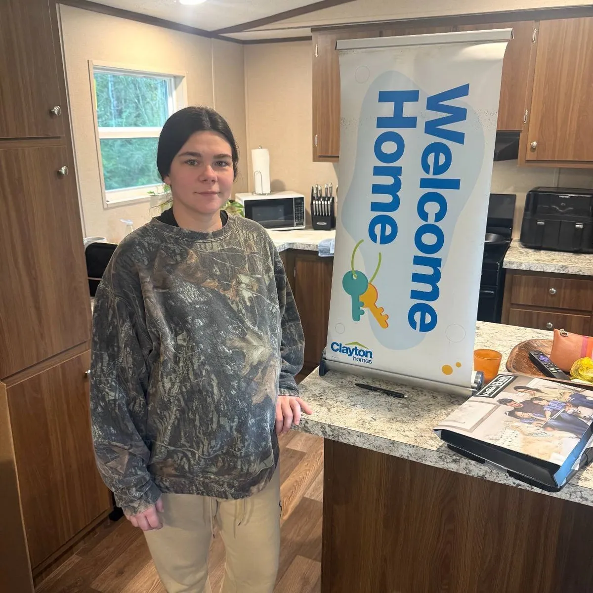 ELIZABETH G. welcome home image