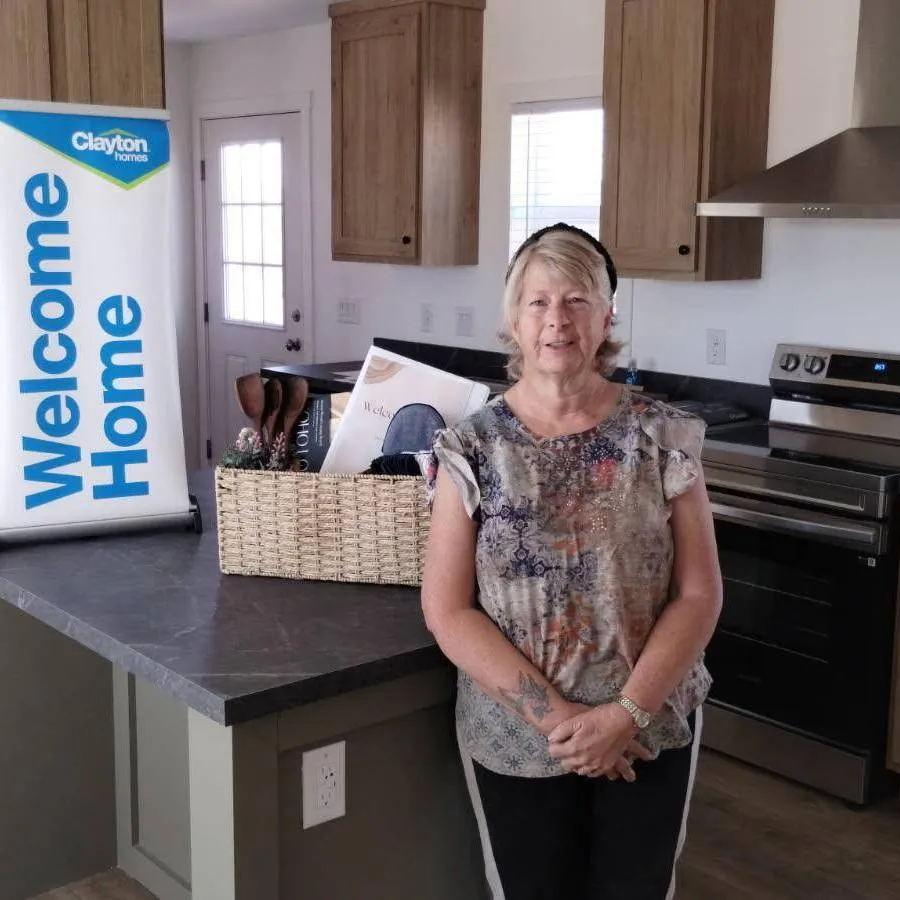 LINDA B. welcome home image
