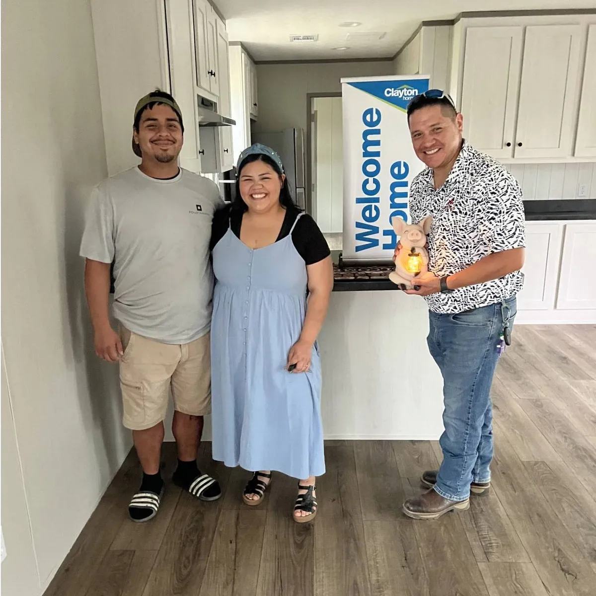 MERCEDES O. welcome home image