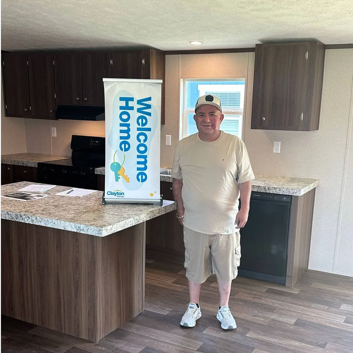 ROBERTO B. welcome home image