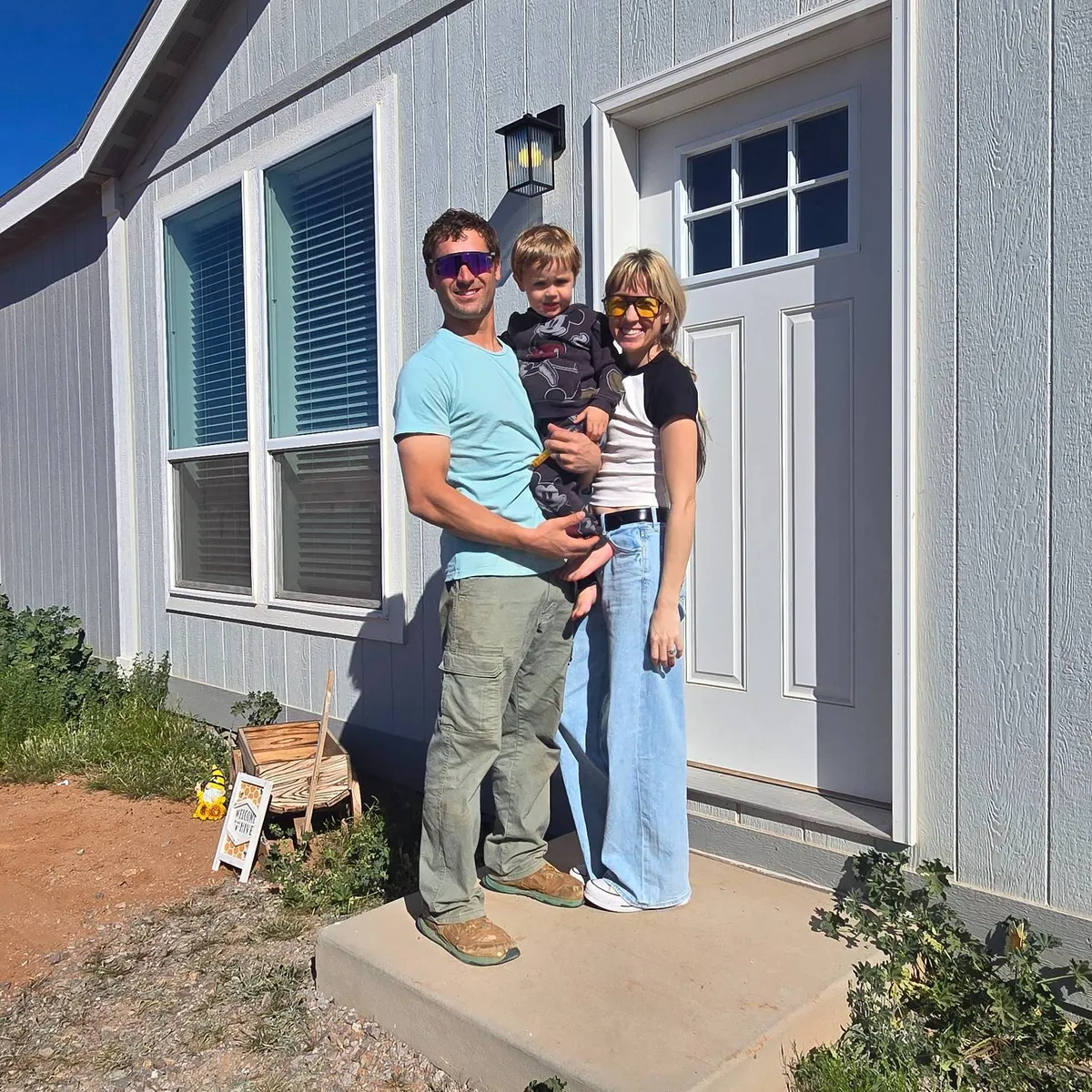 CHRISTOPHER B. welcome home image