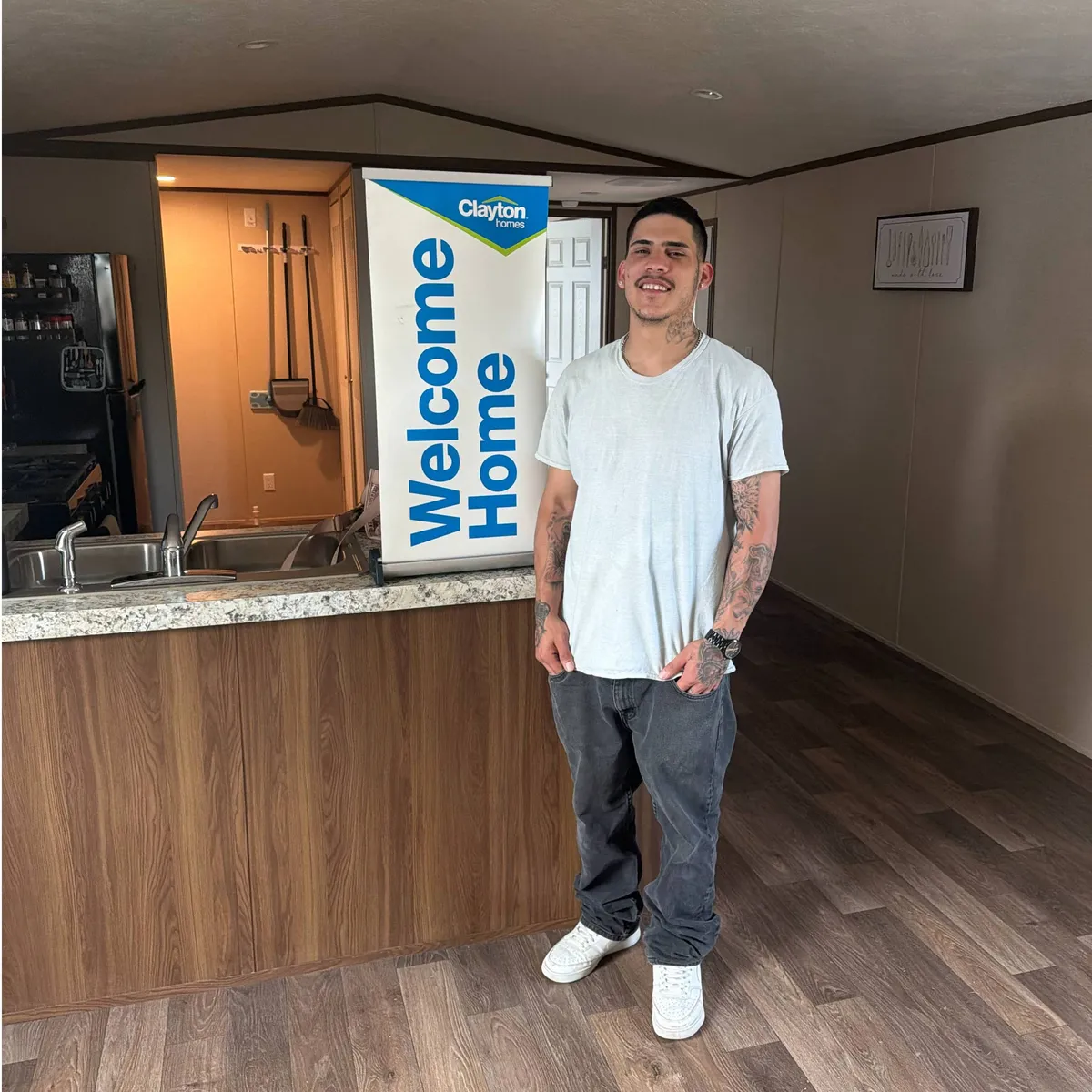 SANTIAGO G. welcome home image