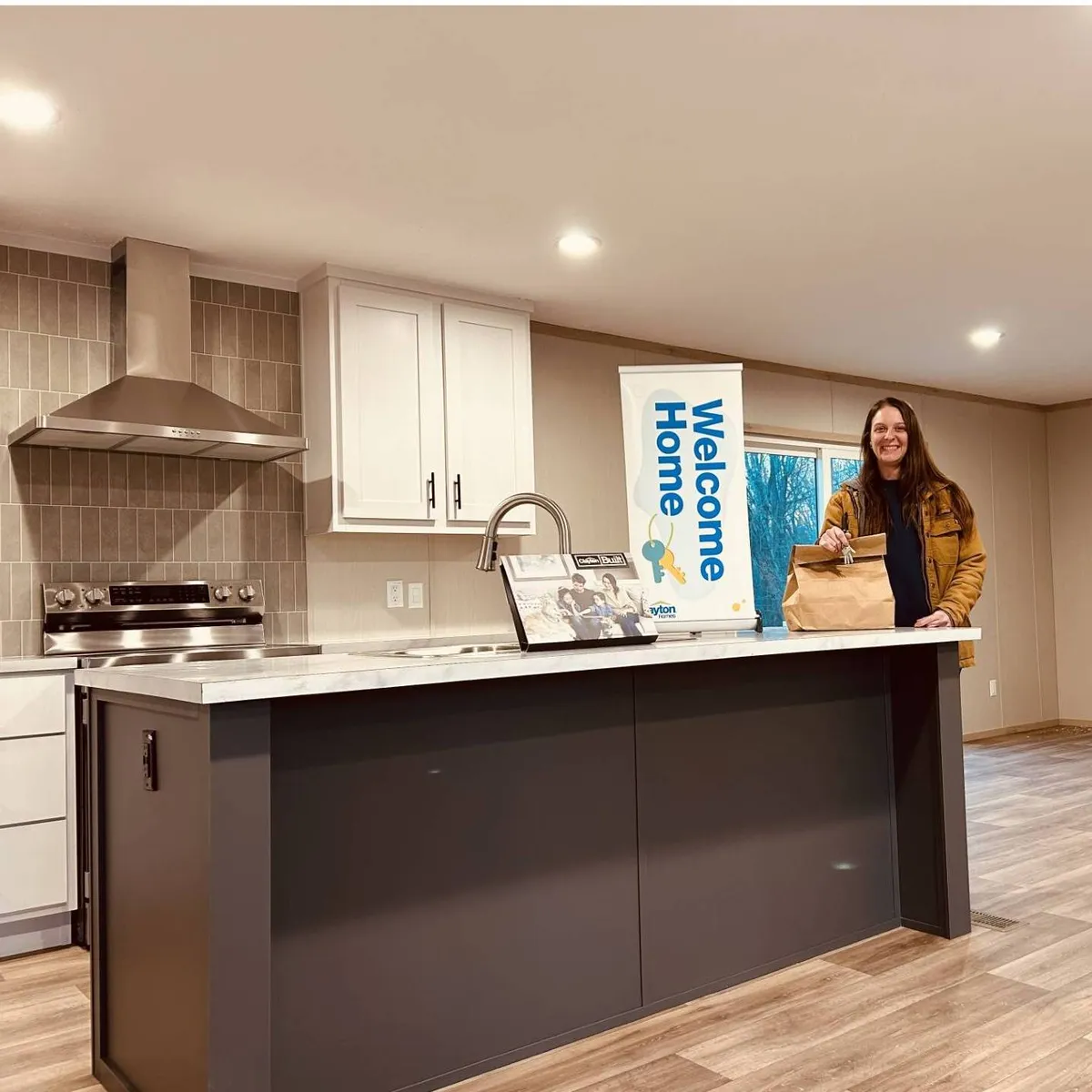 AMBER S. welcome home image