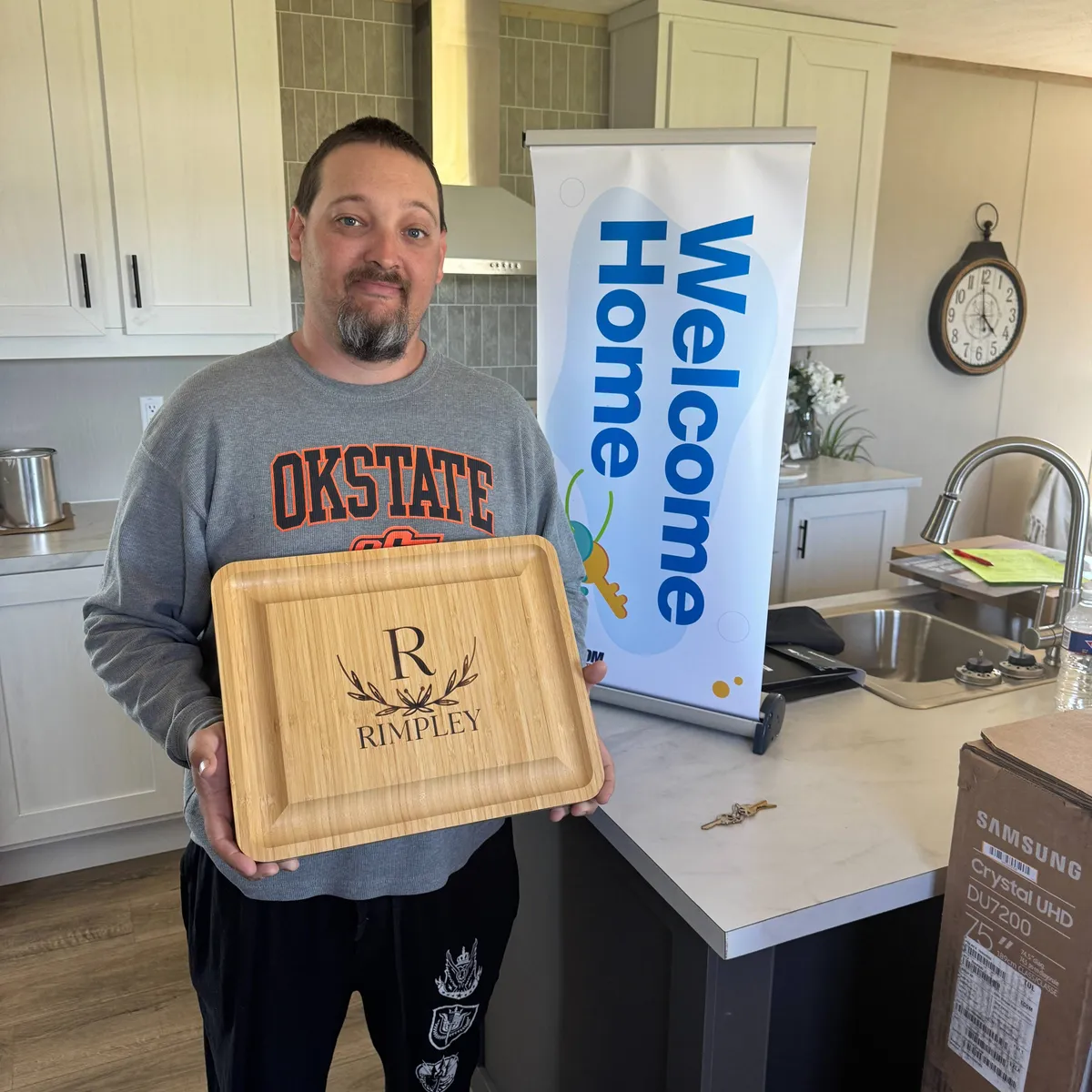 MATTHEW R. welcome home image