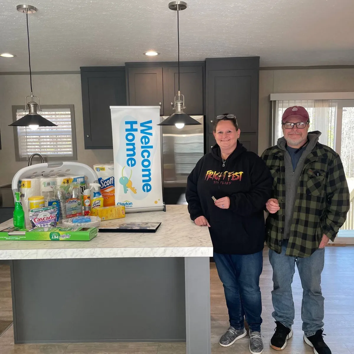 JENNIFER R. welcome home image