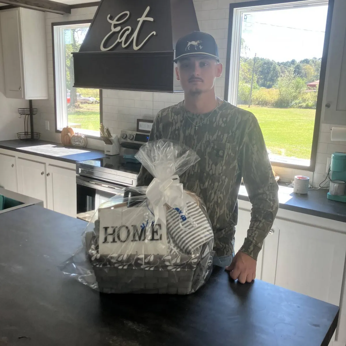 JESSY   ANGELO W. welcome home image