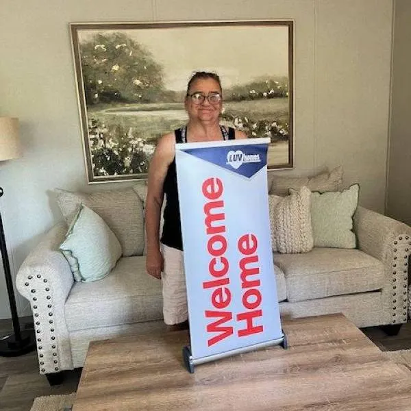 LISA S. welcome home image