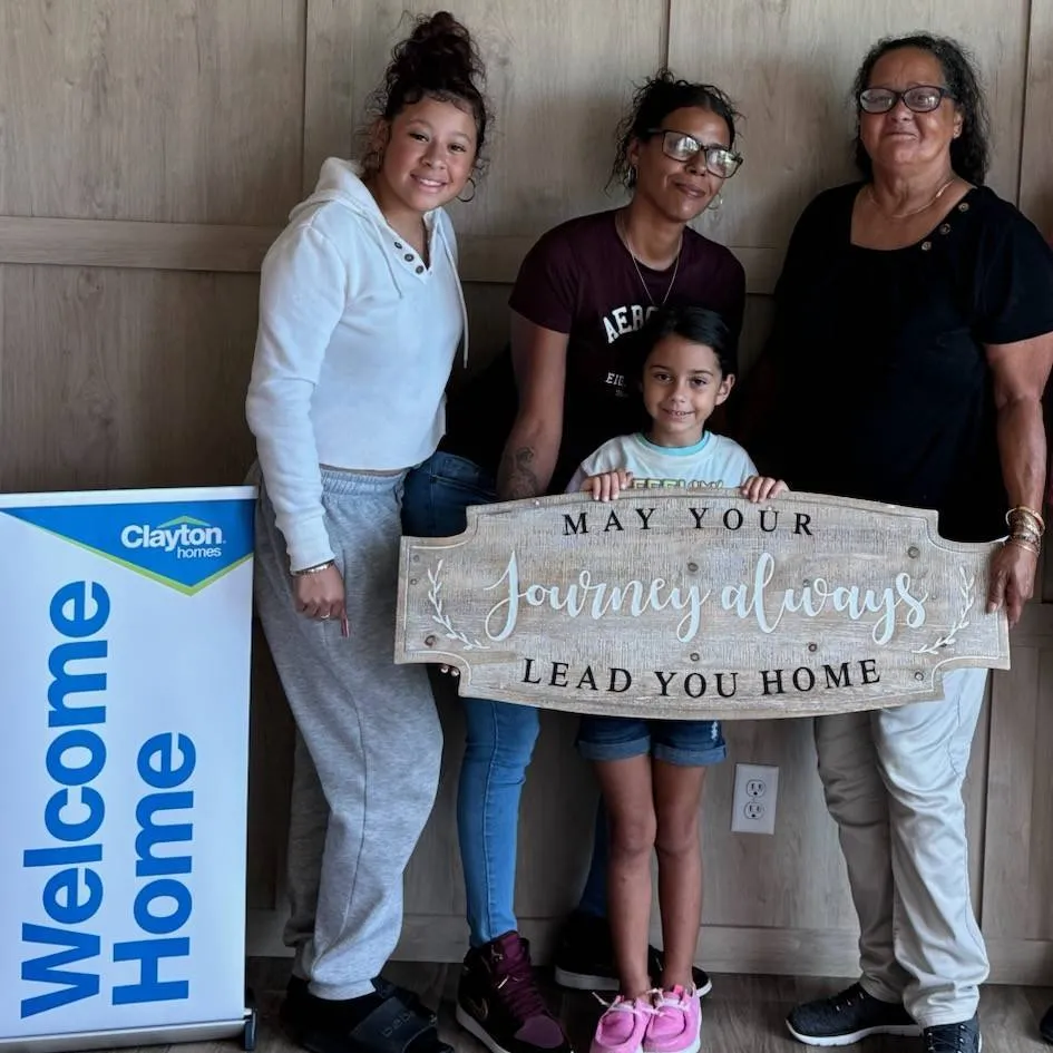 Mayra M. welcome home image