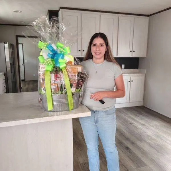 JESSICA M. welcome home image