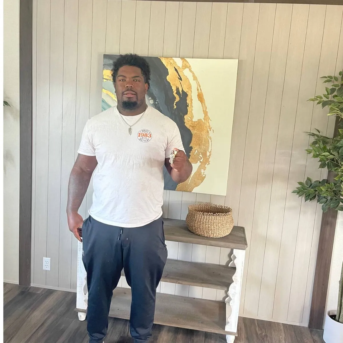 Devonte R. welcome home image