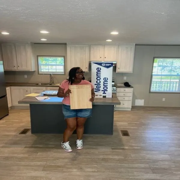 Tialiana W. welcome home image